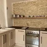 Rural 3 Bedroom With Swimming Pool Holiday home *