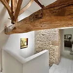 Rural 3 Bedroom With Swimming Pool * Raix