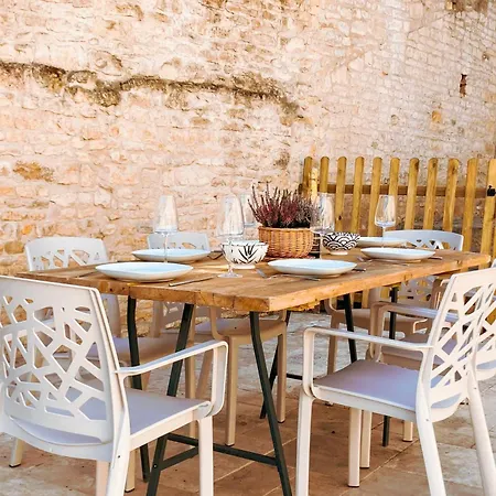 Rural 3 Bedroom With Swimming Pool *