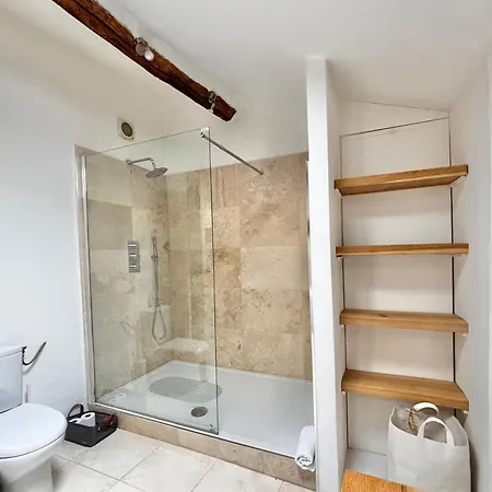 Rural 3 Bedroom With Swimming Pool Holiday home Raix