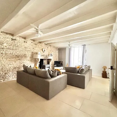 Rural 3 Bedroom With Swimming Pool