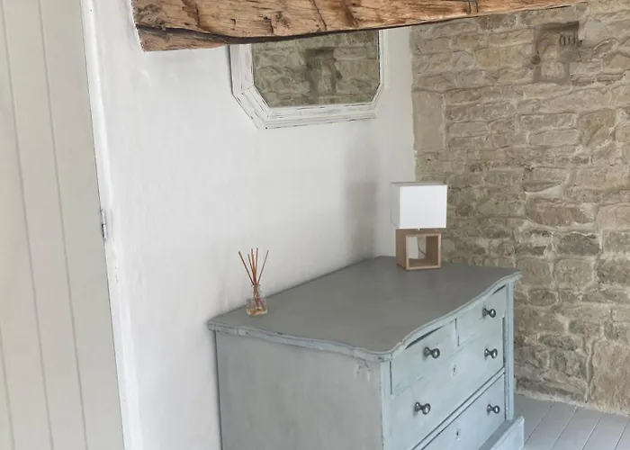 Rural 3 Bedroom With Swimming Pool *